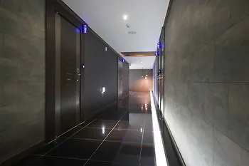 Hotel Well Busan